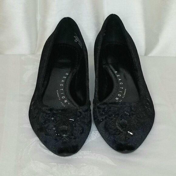 Kenneth Cole Reaction Suede Black Flats (size 9M) - Picture 7 of 7